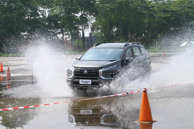 Gak Cuma AYC, Fitur Ini yang Membuat Nyetir Xpander Cross Makin Tenang