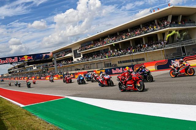 Sprint Race MotoGP: Dicintai Penonton, Dibenci Pembalap?