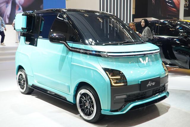 Referensi Modifikasi Karya Konsumen Wuling Air ev Mejeng di GIIAS 2024