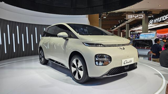 Wuling Kembali Jadi Mobil Listrik Terlaris di April 2024