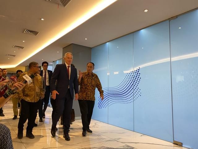 Tony Blair Main ke Kominfo: Bahas Digital ID dan Bahaya Generative AI