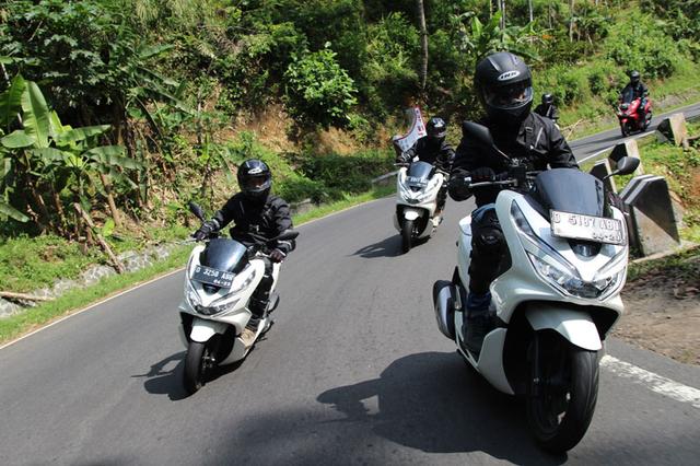 Pahami Lagi Etika Saat Konvoi Naik Motor Biar Gak Makan Korban