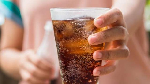 Hati-hati, Minuman Soda Bisa Bikin Gemuk!