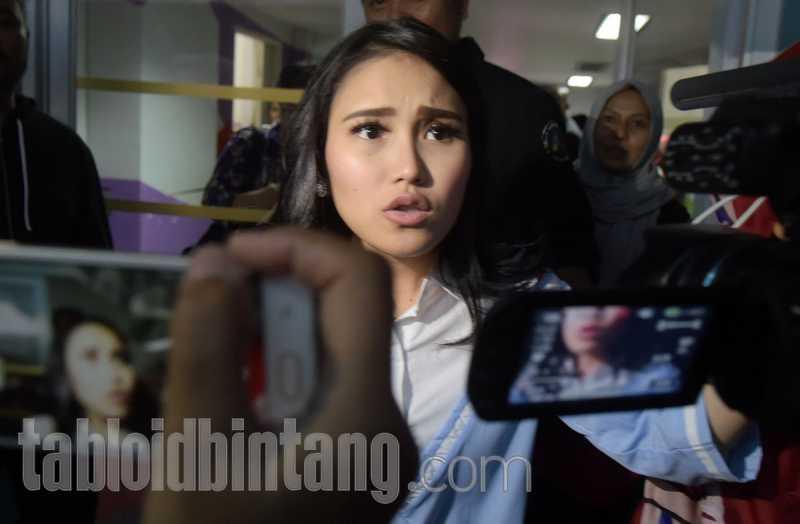 Ayu Ting Ting Serasa Jadi Pacar Boy William di Australia, Kenapa?